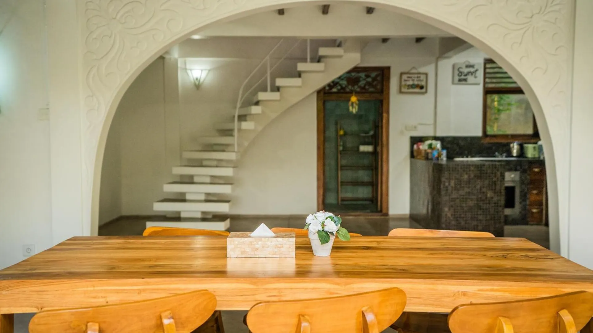 Dream Villa Near Seminyak Legian