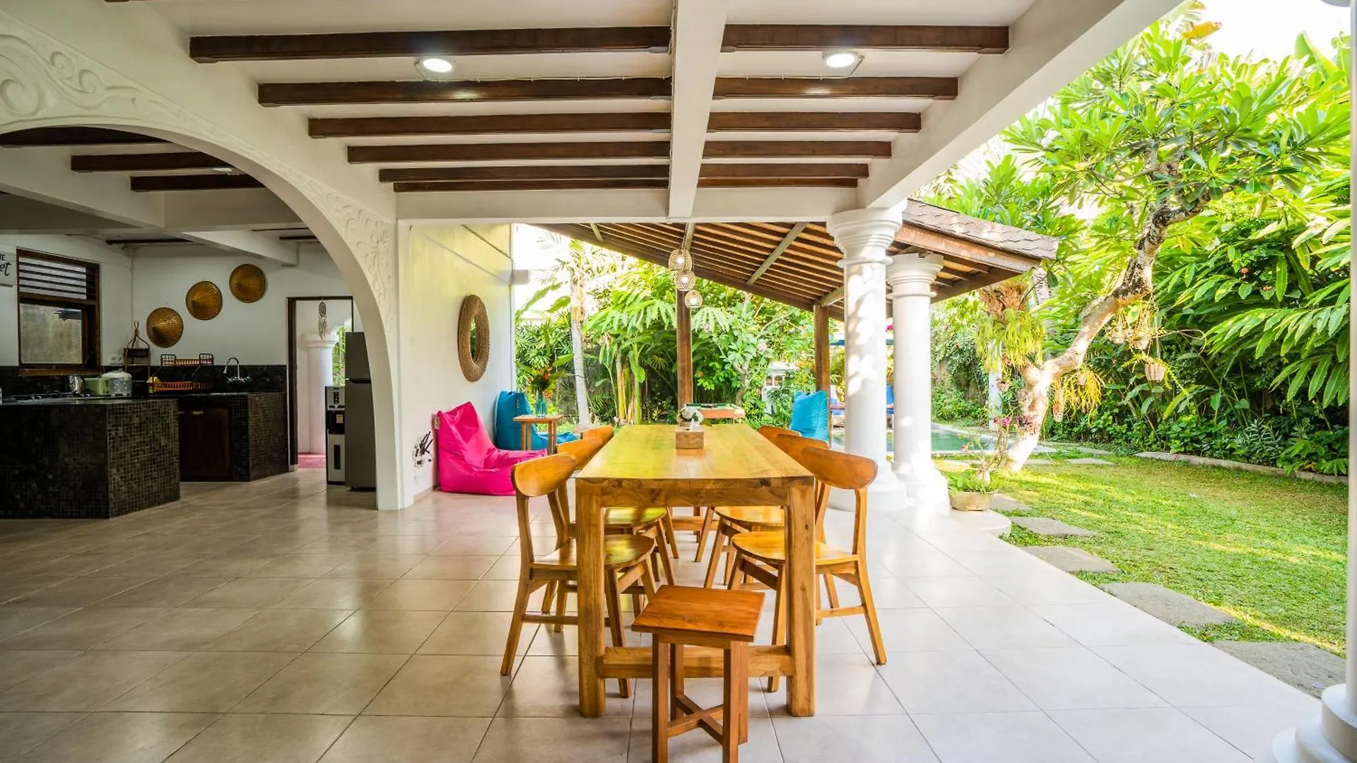 Dream Villa Near Seminyak Legian  Indonesia