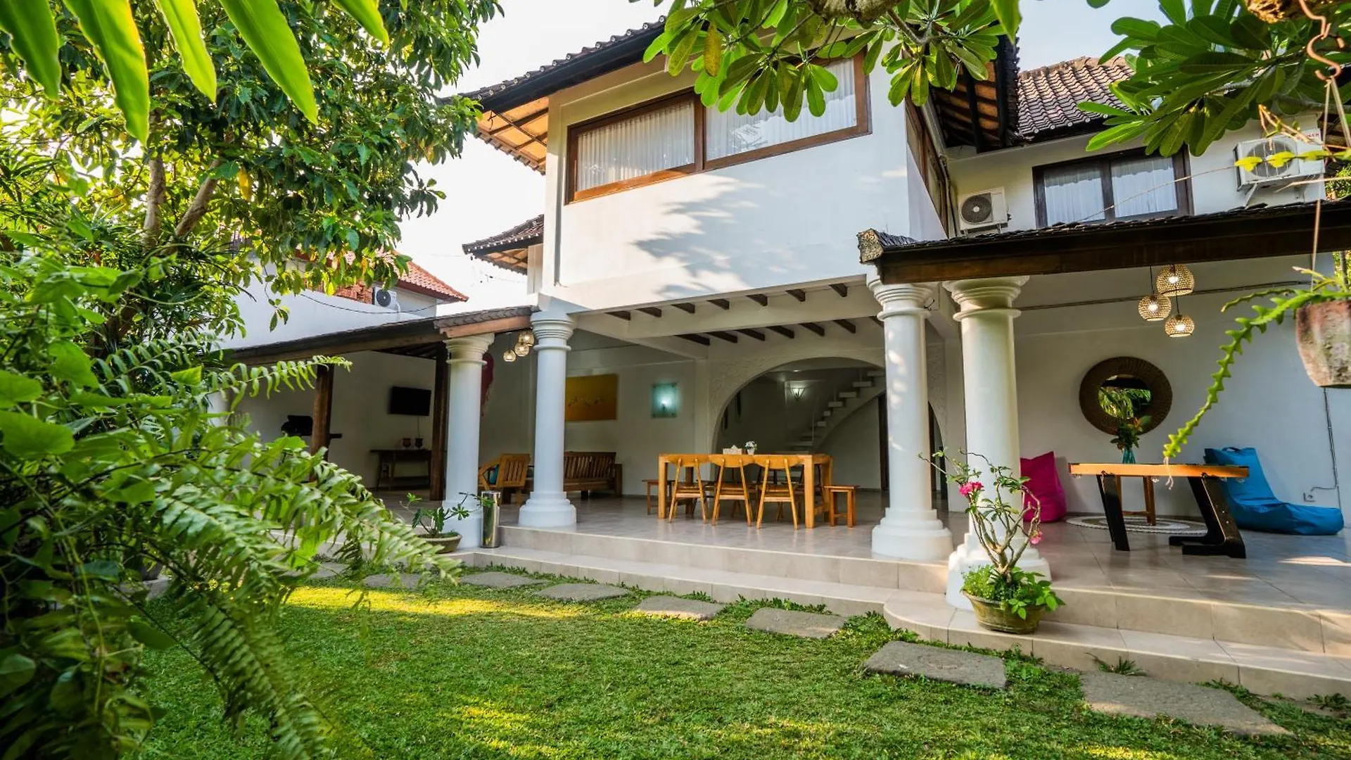 Dream Villa Near Seminyak Legian  Indonesia