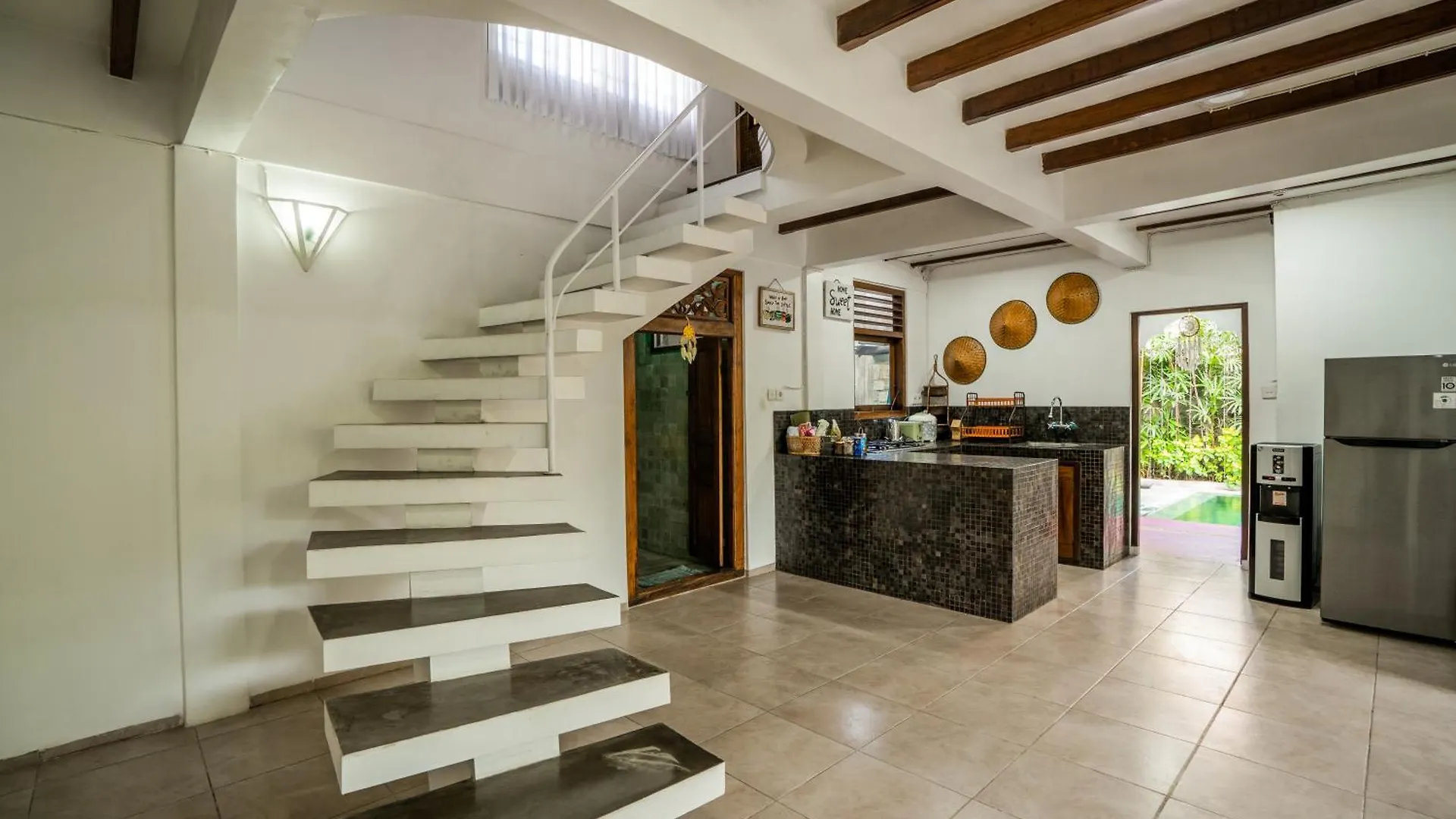 Dream Villa Near Seminyak Legian