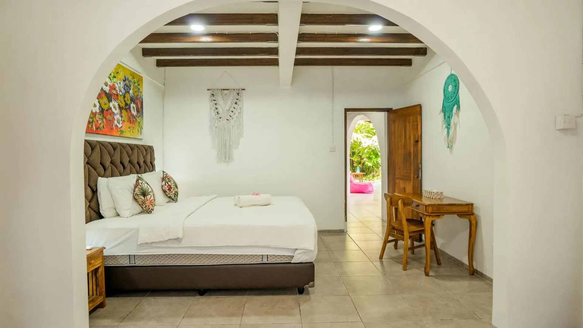 Dream Villa Near Seminyak Legian