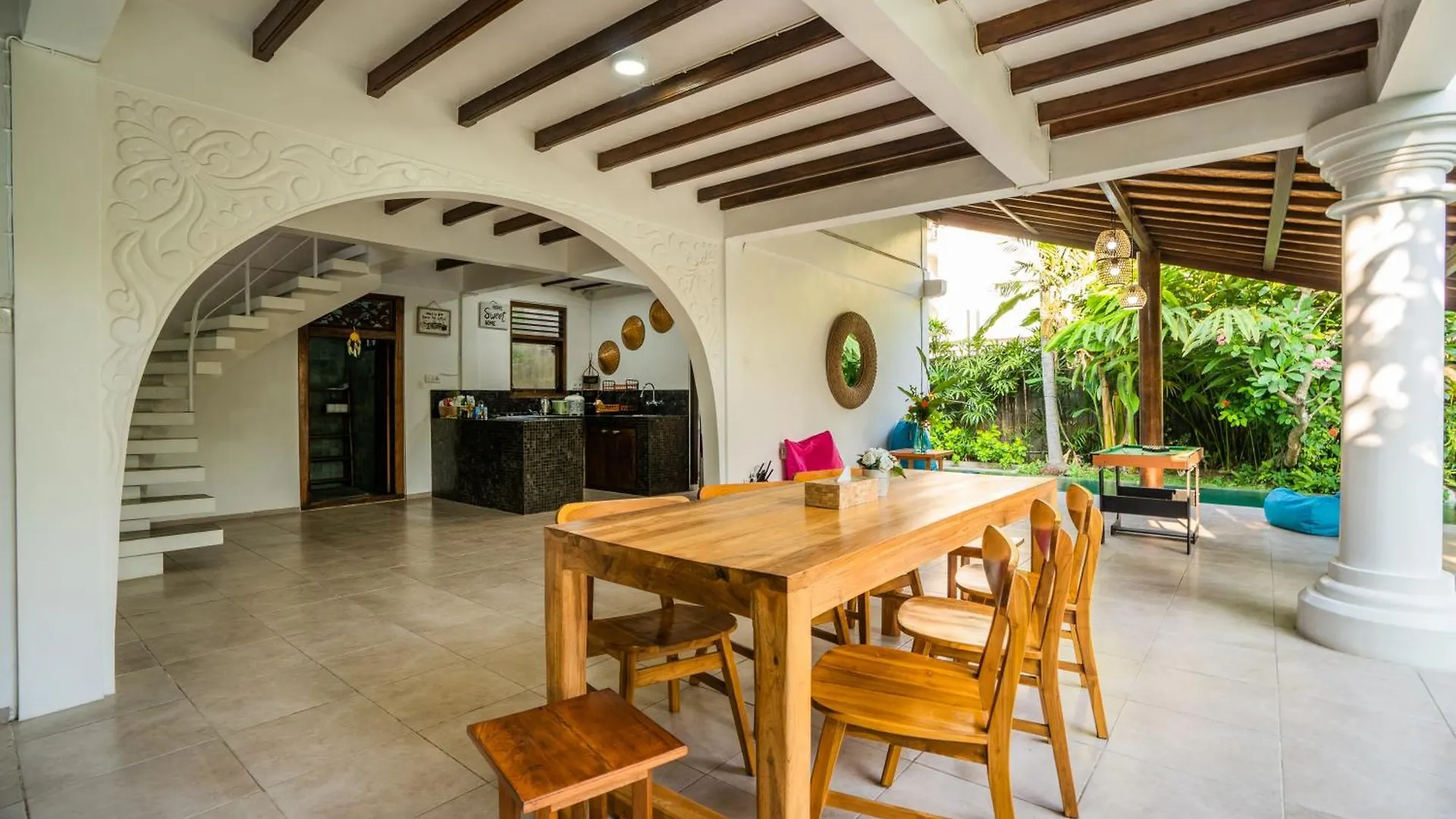 Dream Villa Near Seminyak Legian