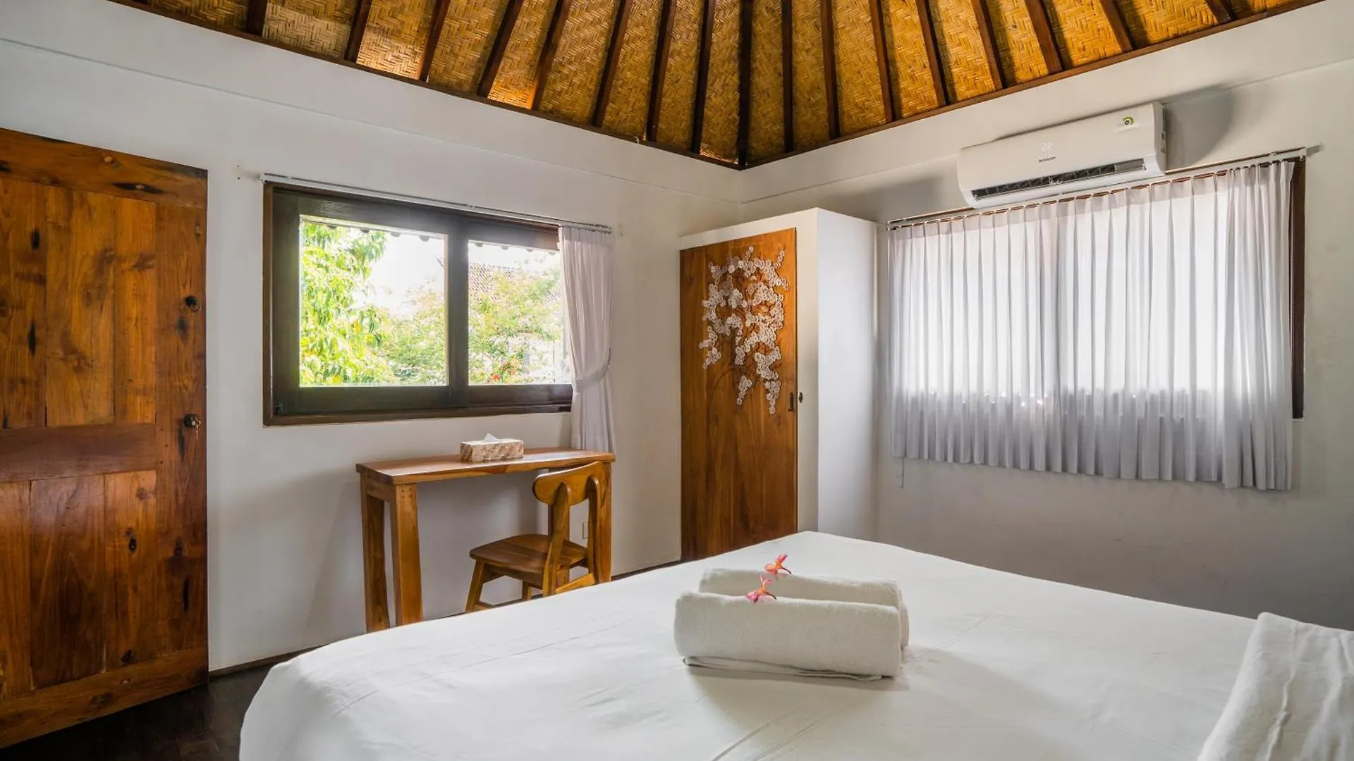 Dream Villa Near Seminyak Legian